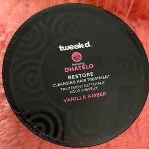 tweak•d DHATELO Restore cleansing Hair Treatment 8oz